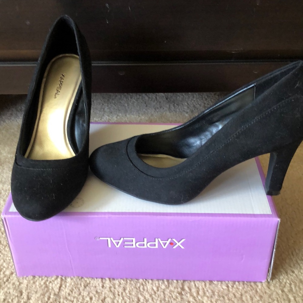 Black 3in Heels, Suede, Size 8, NWOT